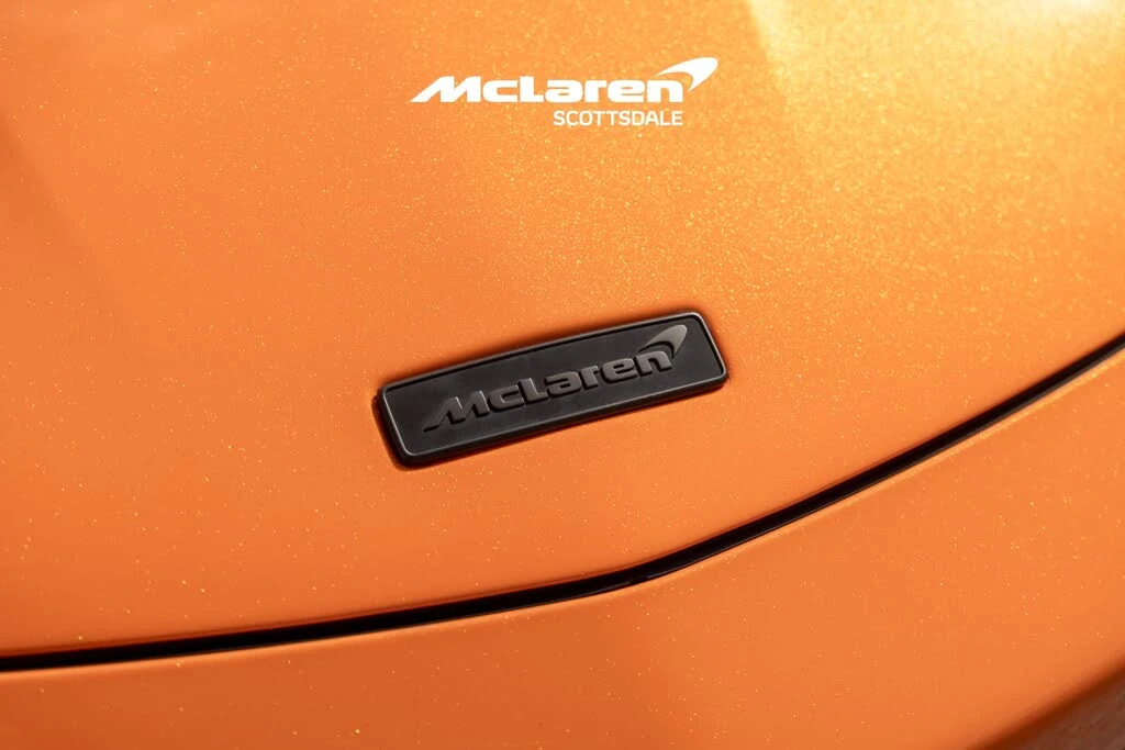 2025 McLaren GT - Image 19 of 31