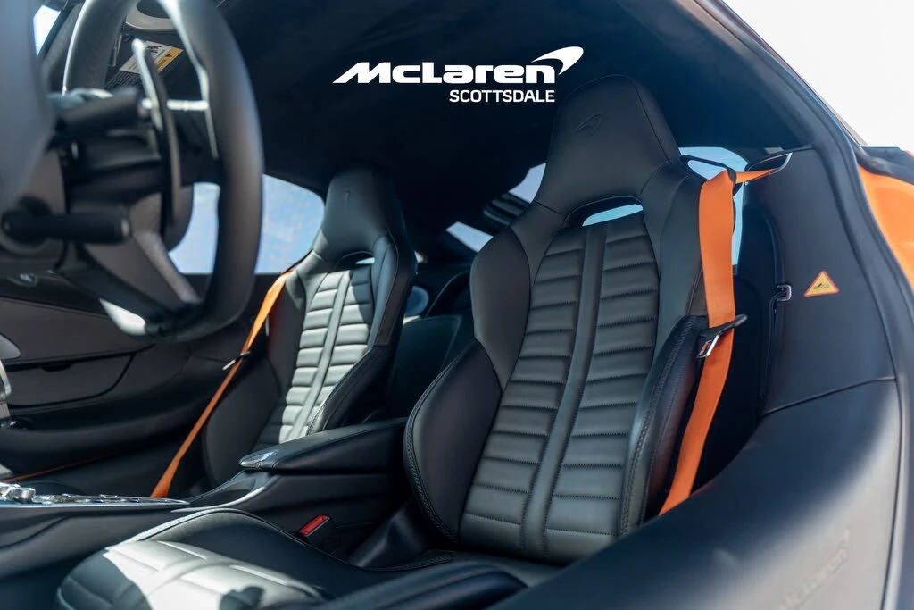 2025 McLaren GT - Image 11 of 31