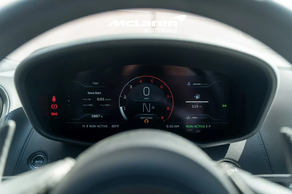 2025 McLaren GT - Image 14 of 31