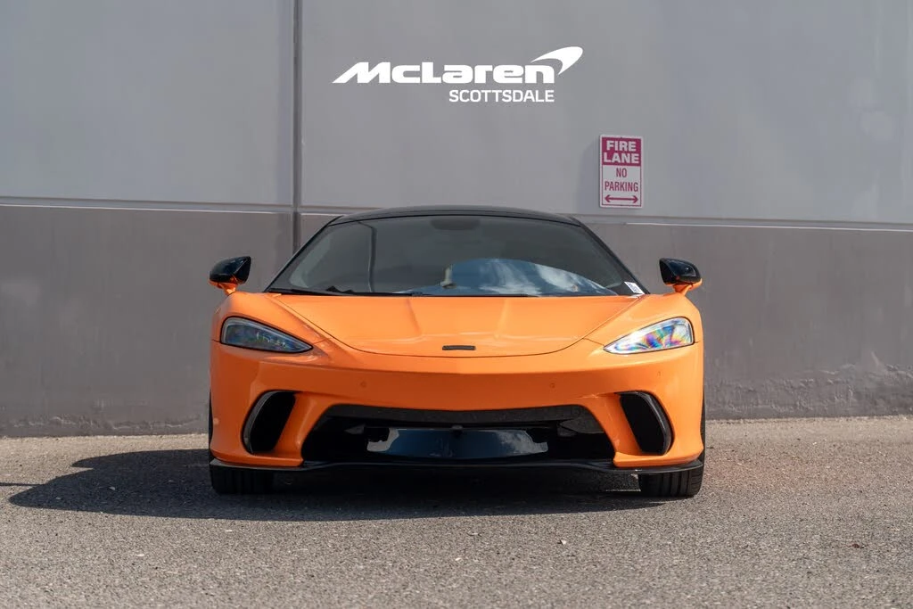 2025 McLaren GT - Image 10 of 31