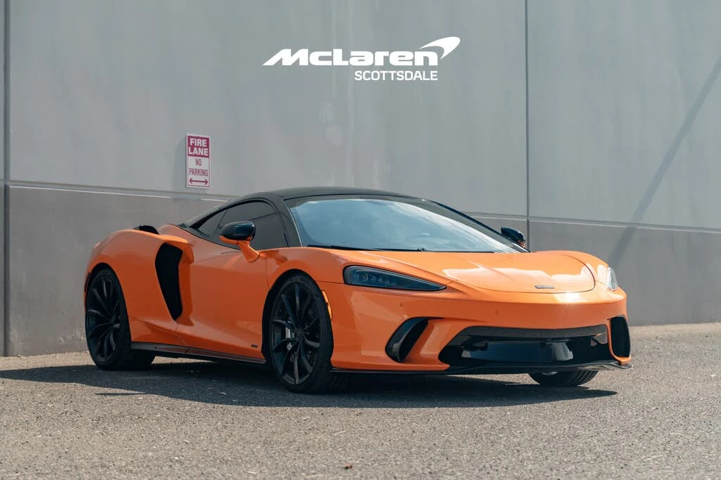 2025 McLaren GT - Image 9 of 31