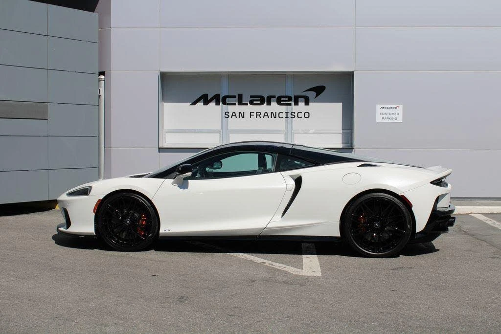 2025 McLaren GT - Image 28 of 31
