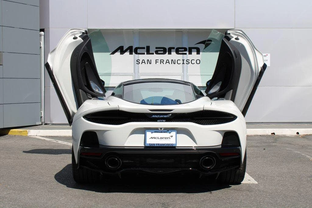 2025 McLaren GT - Image 14 of 31