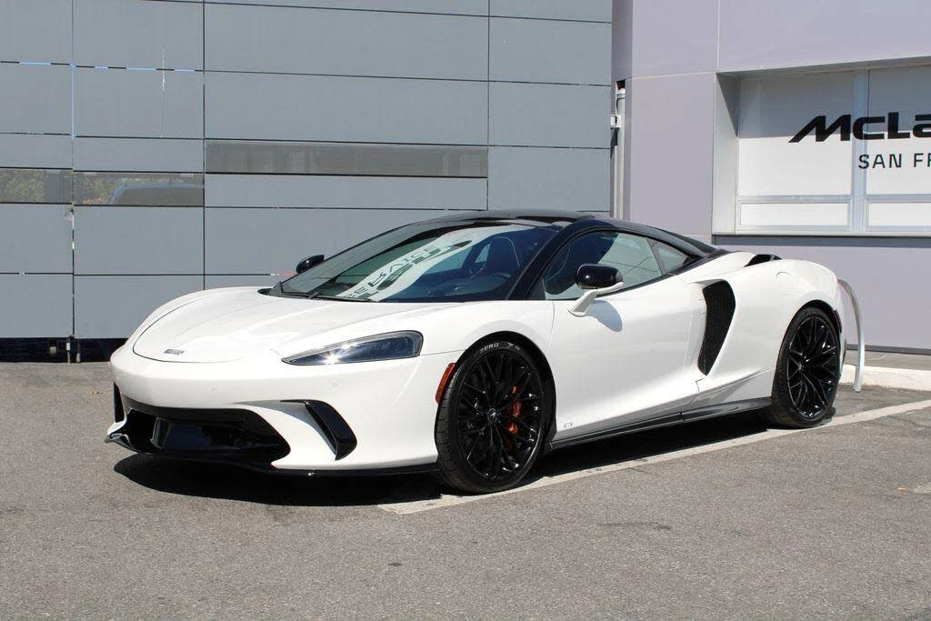 2025 McLaren GT - Image 15 of 31