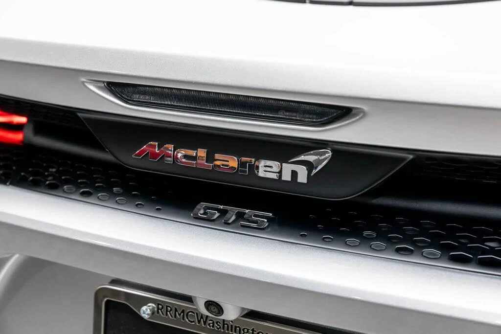 2025 McLaren GT - Image 7 of 31