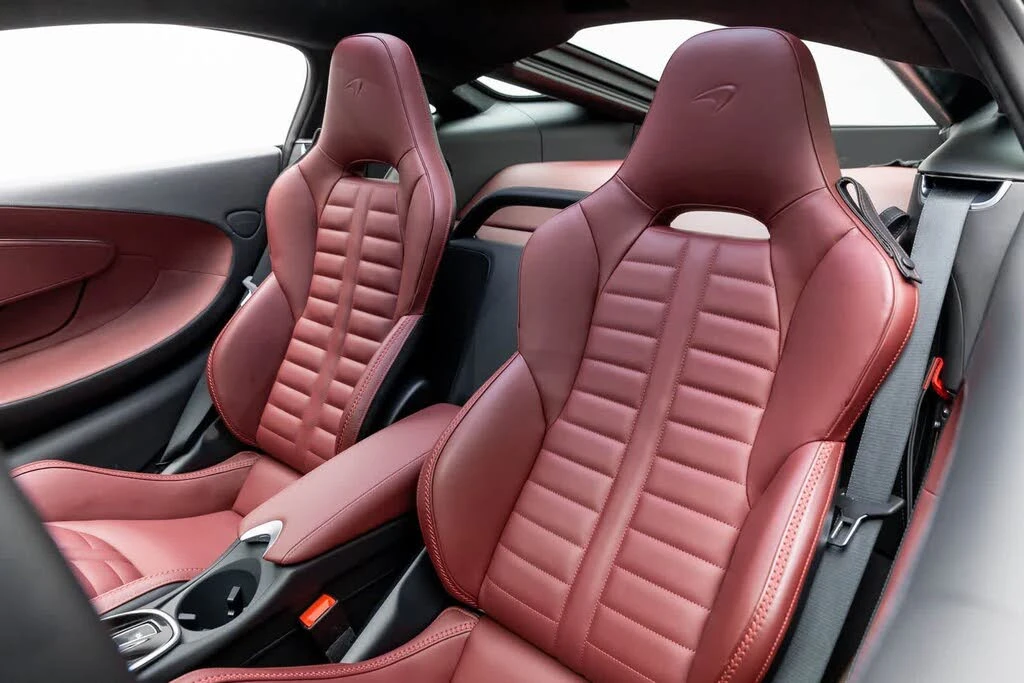 2025 McLaren GT - Image 11 of 31
