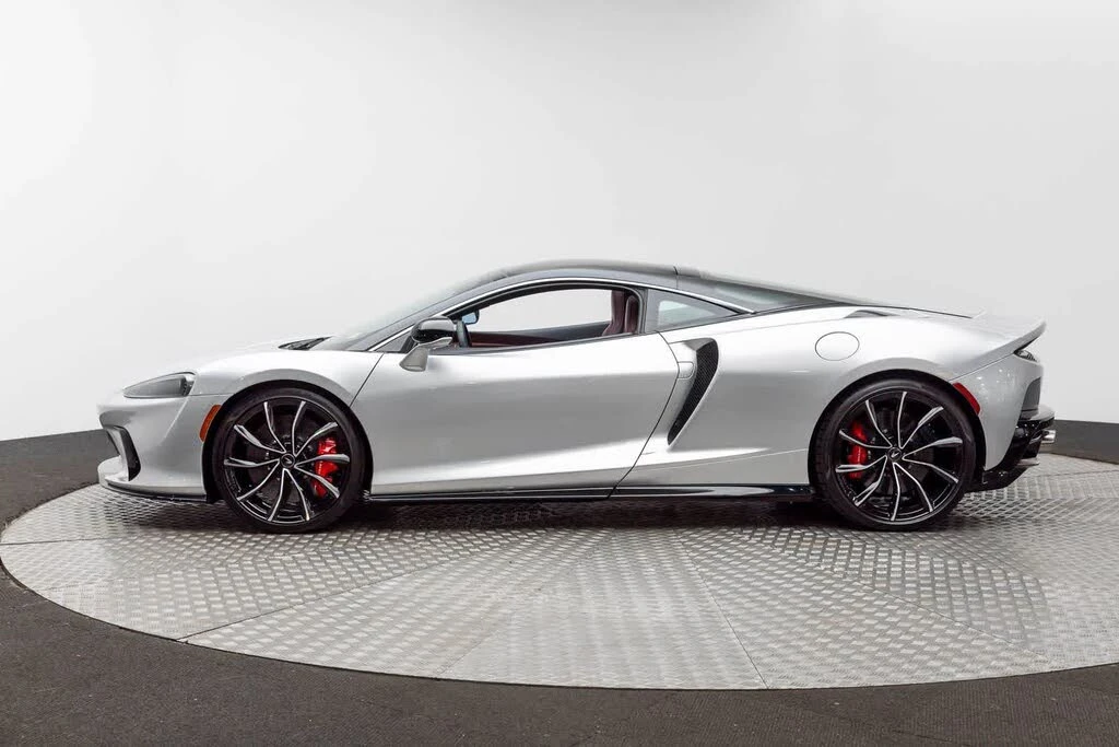 2025 McLaren GT - Image 3 of 31