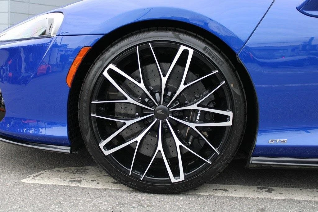 2025 McLaren GT - Image 29 of 31