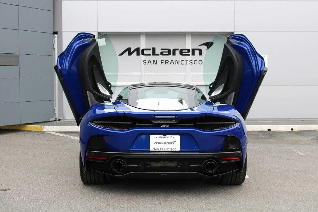 2025 McLaren GT - Image 15 of 31