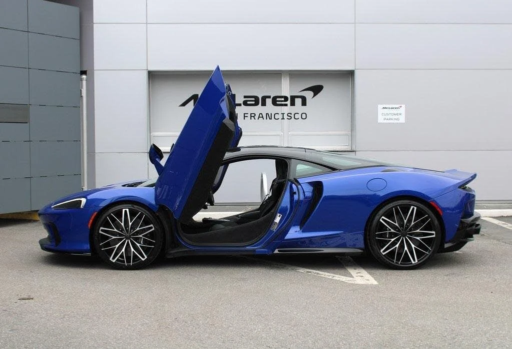 2025 McLaren GT - Image 16 of 31