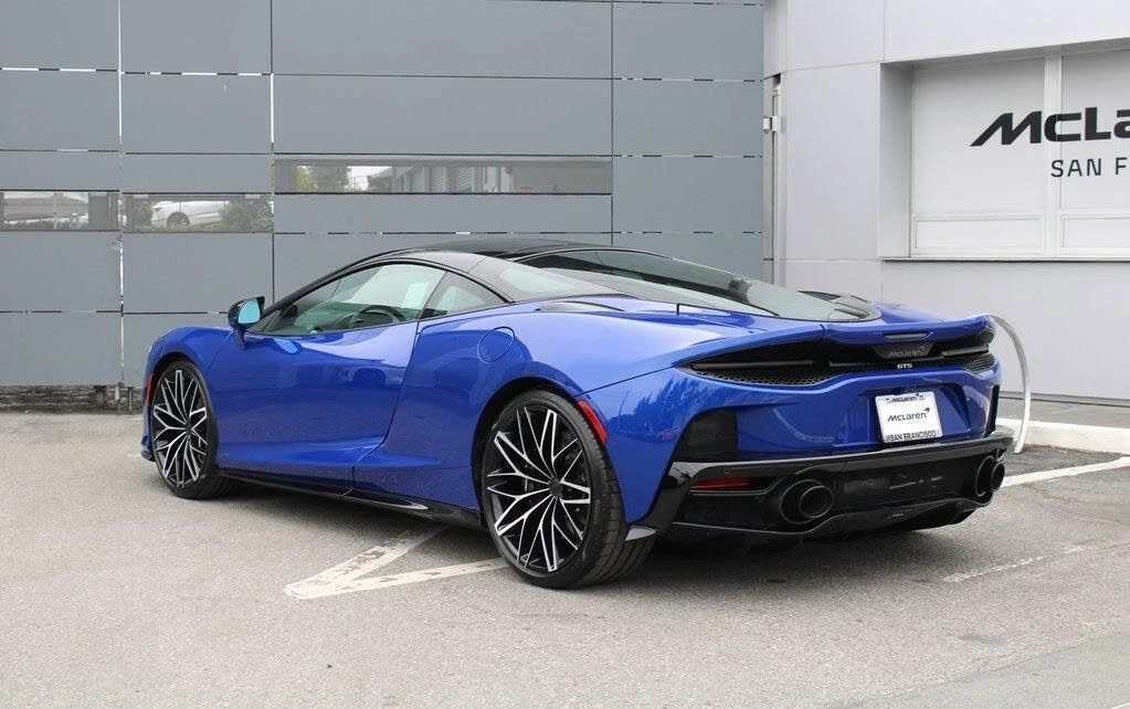 2025 McLaren GT - Image 8 of 31