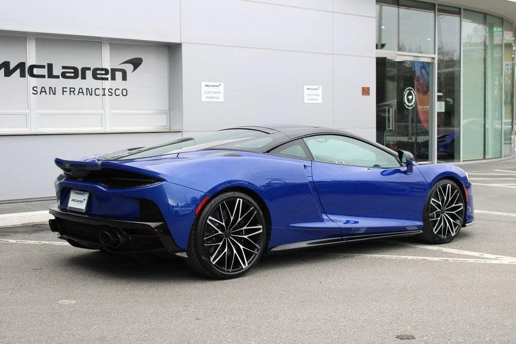 2025 McLaren GT - Image 25 of 31