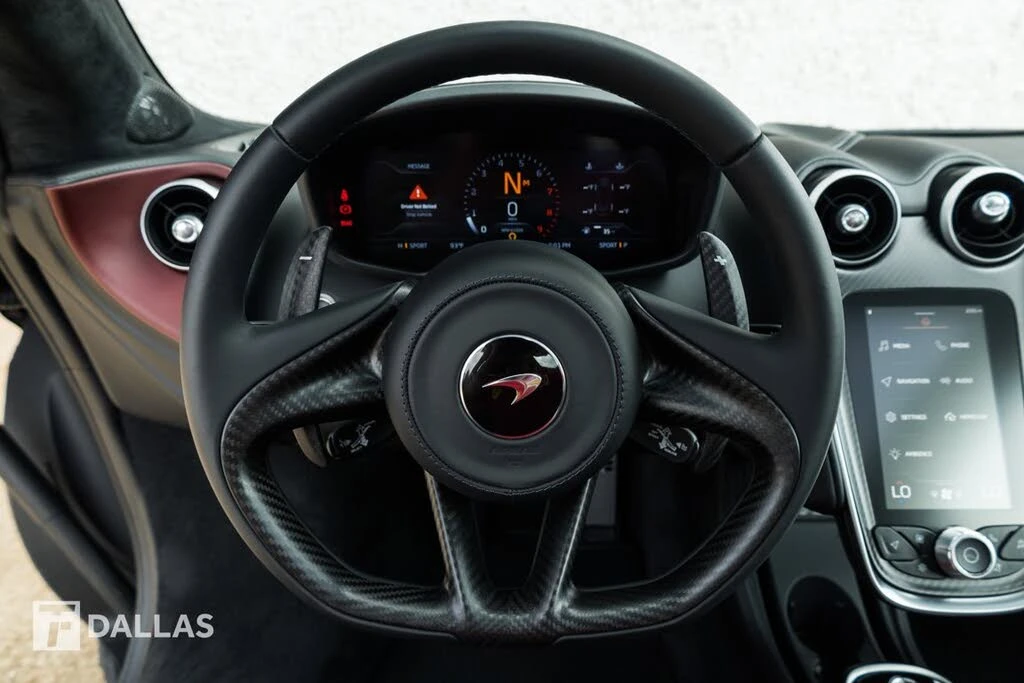 2025 McLaren GT - Image 26 of 31