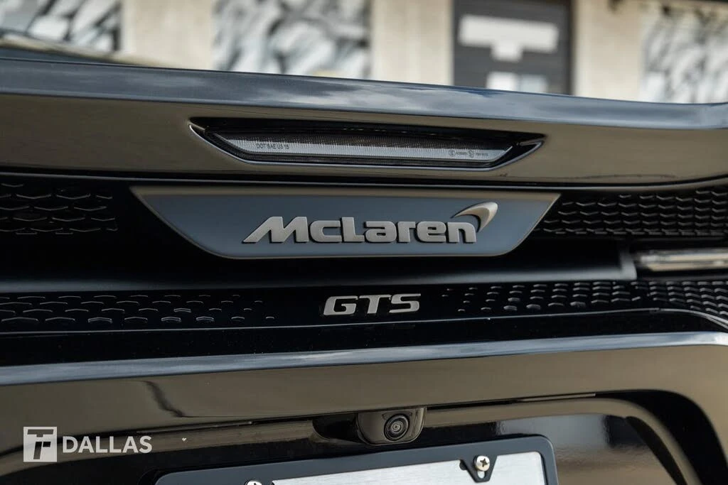 2025 McLaren GT - Image 15 of 31