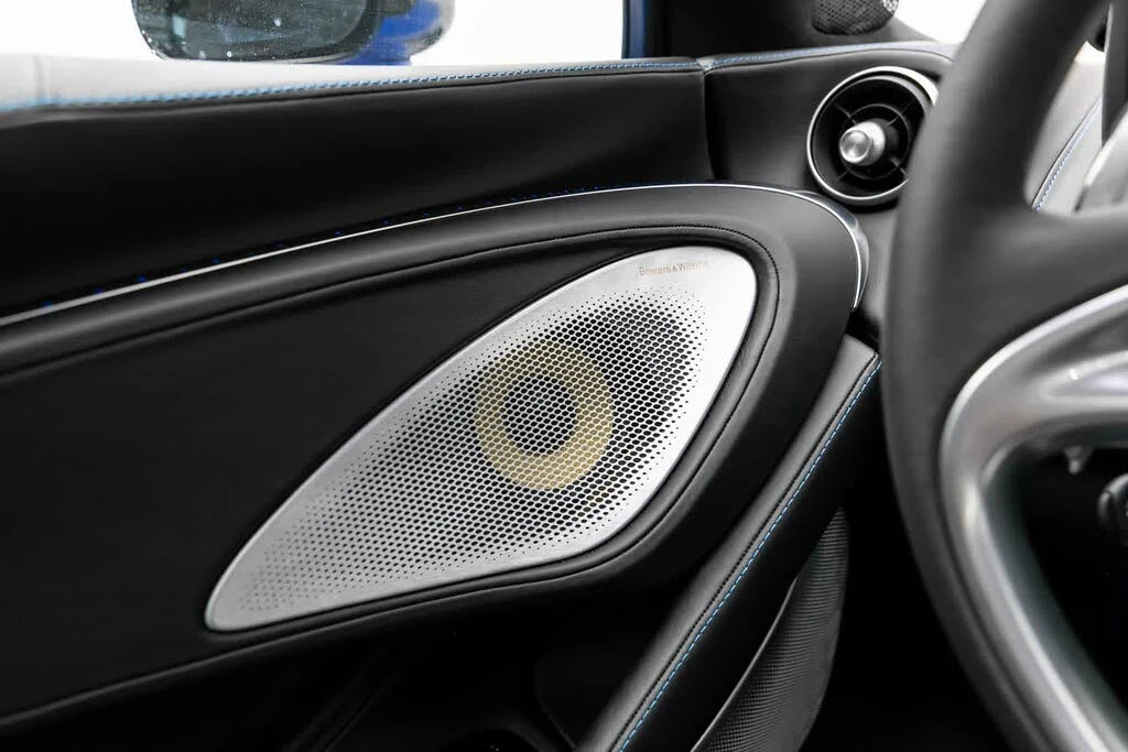 2025 McLaren GT - Image 27 of 31