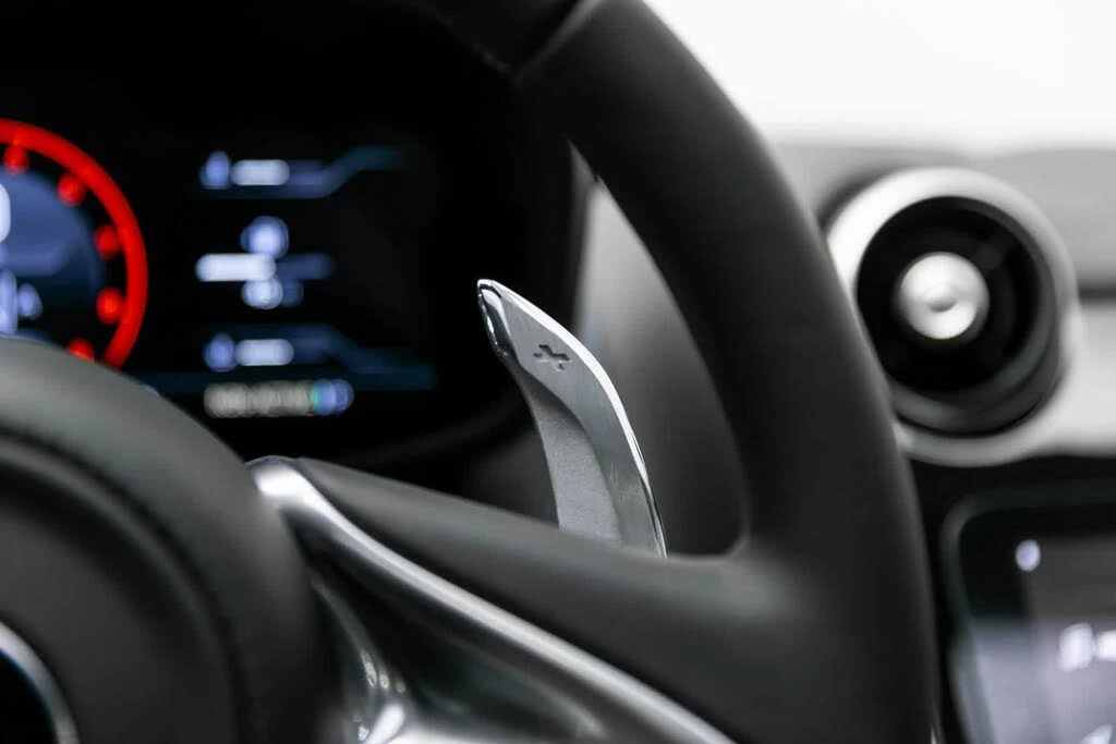 2025 McLaren GT - Image 26 of 31