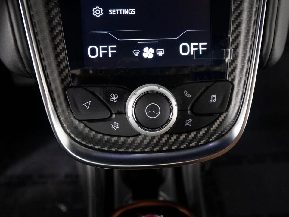 2025 McLaren GT - Image 23 of 31