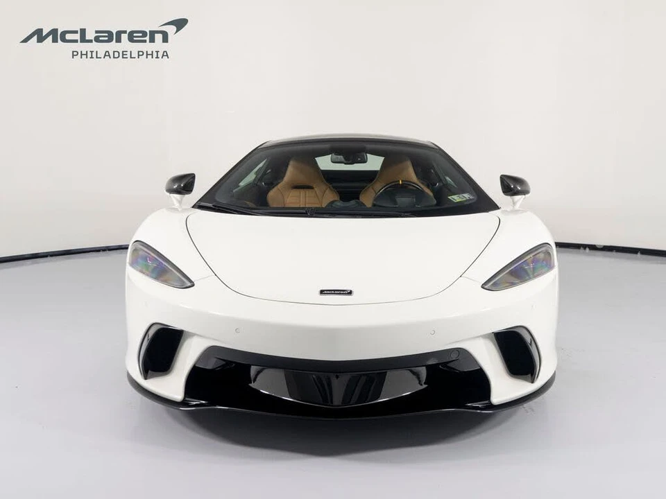 2025 McLaren GT - Image 8 of 31