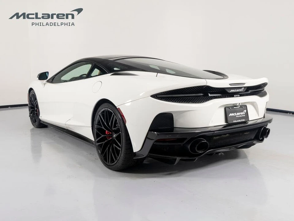 2025 McLaren GT - Image 3 of 31