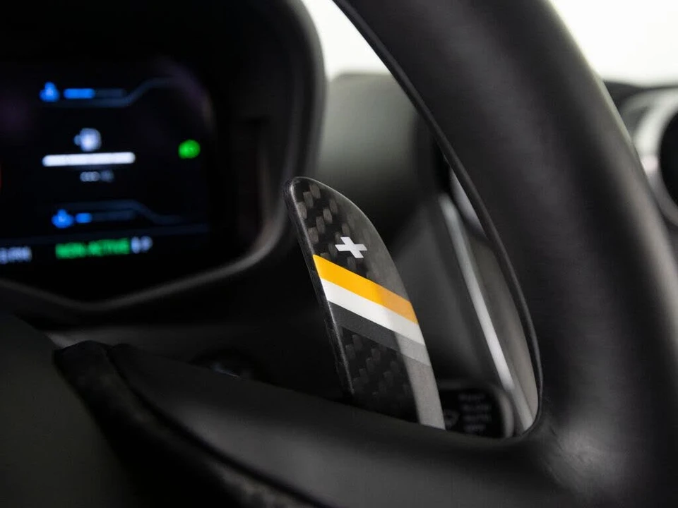 2025 McLaren GT - Image 18 of 31