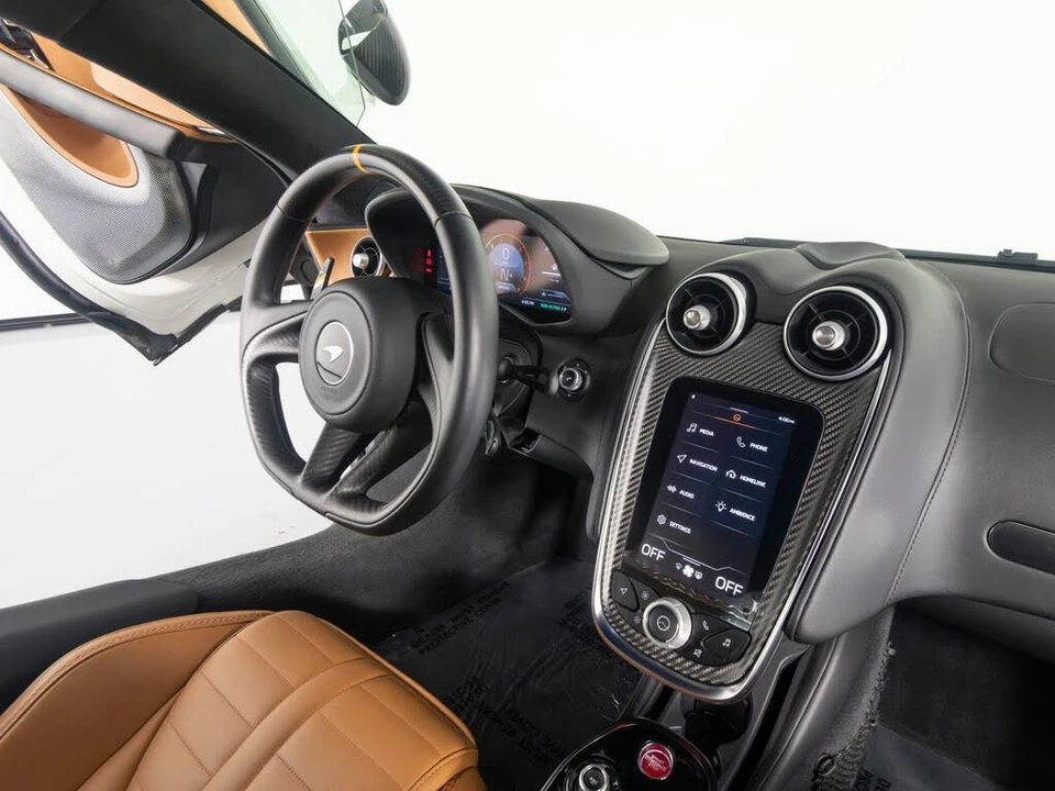 2025 McLaren GT - Image 31 of 31