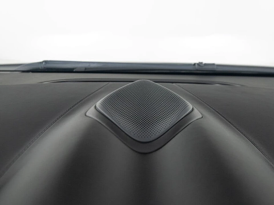 2025 McLaren GT - Image 22 of 31