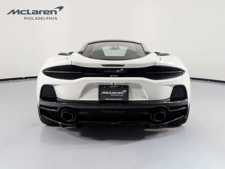 2025 McLaren GT - Image 4 of 31