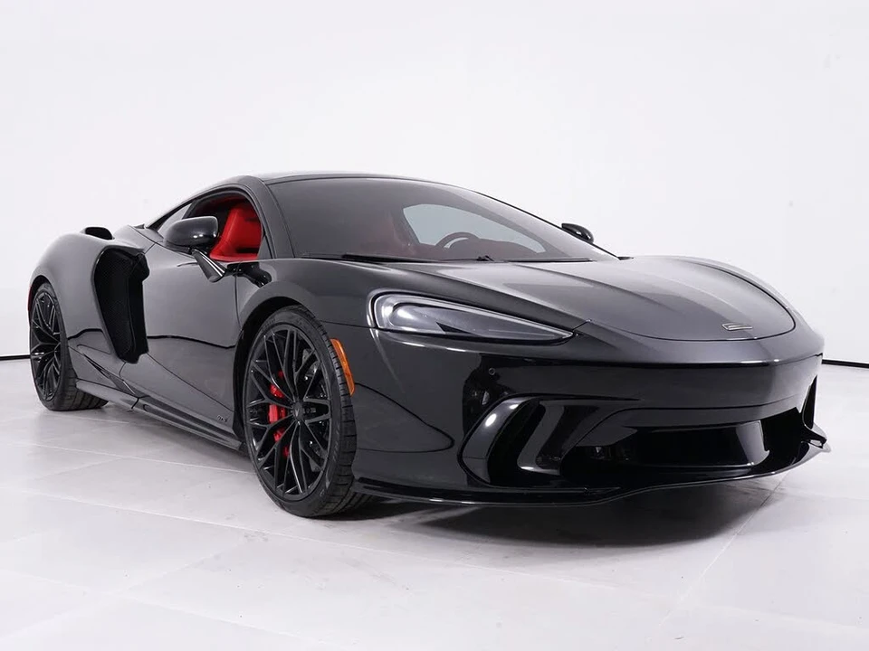 2025 McLaren GT - Image 17 of 30