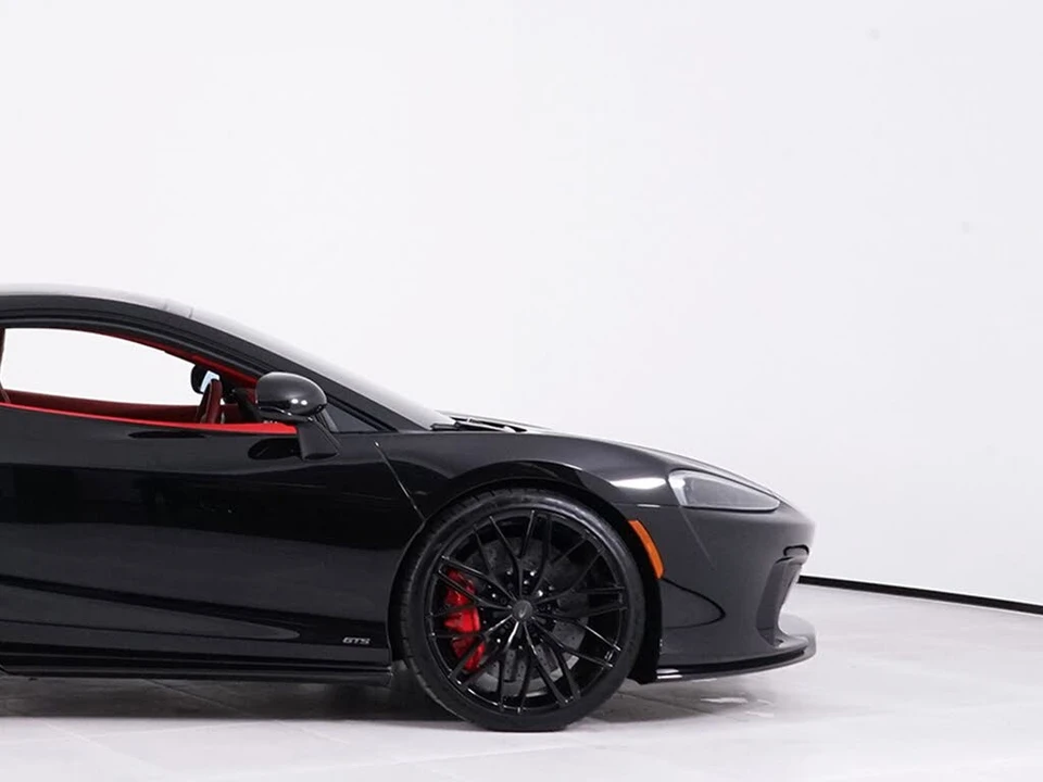 2025 McLaren GT - Image 15 of 30