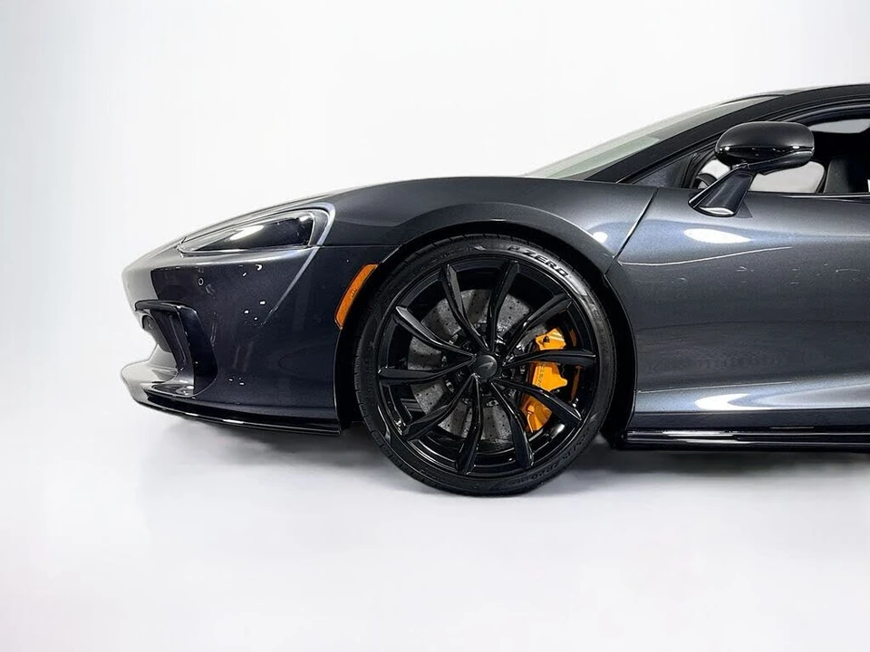 2025 McLaren GT - Image 28 of 29