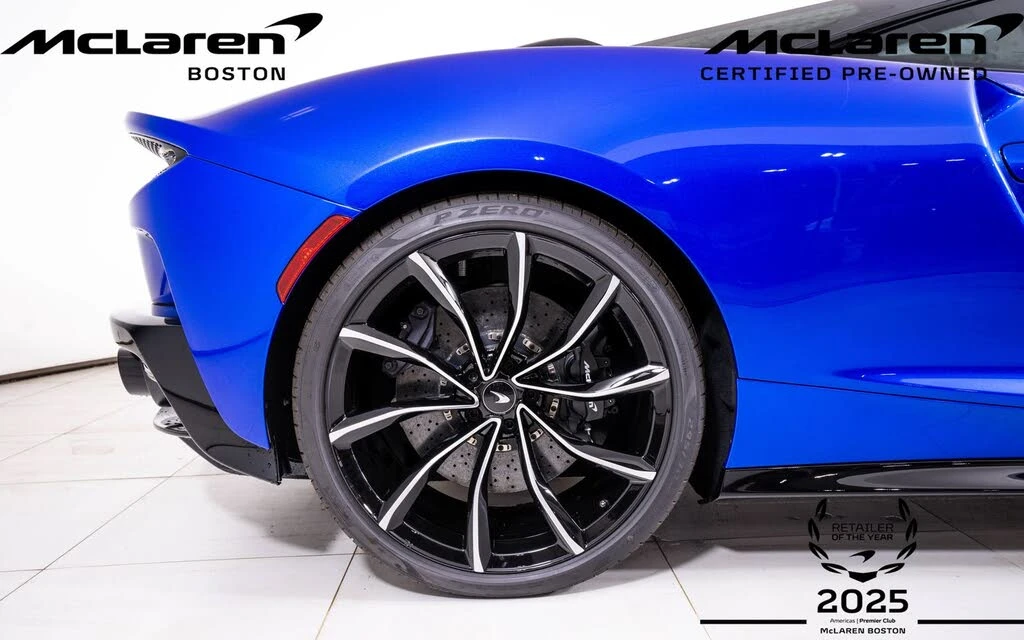 2025 McLaren GT - Image 15 of 16