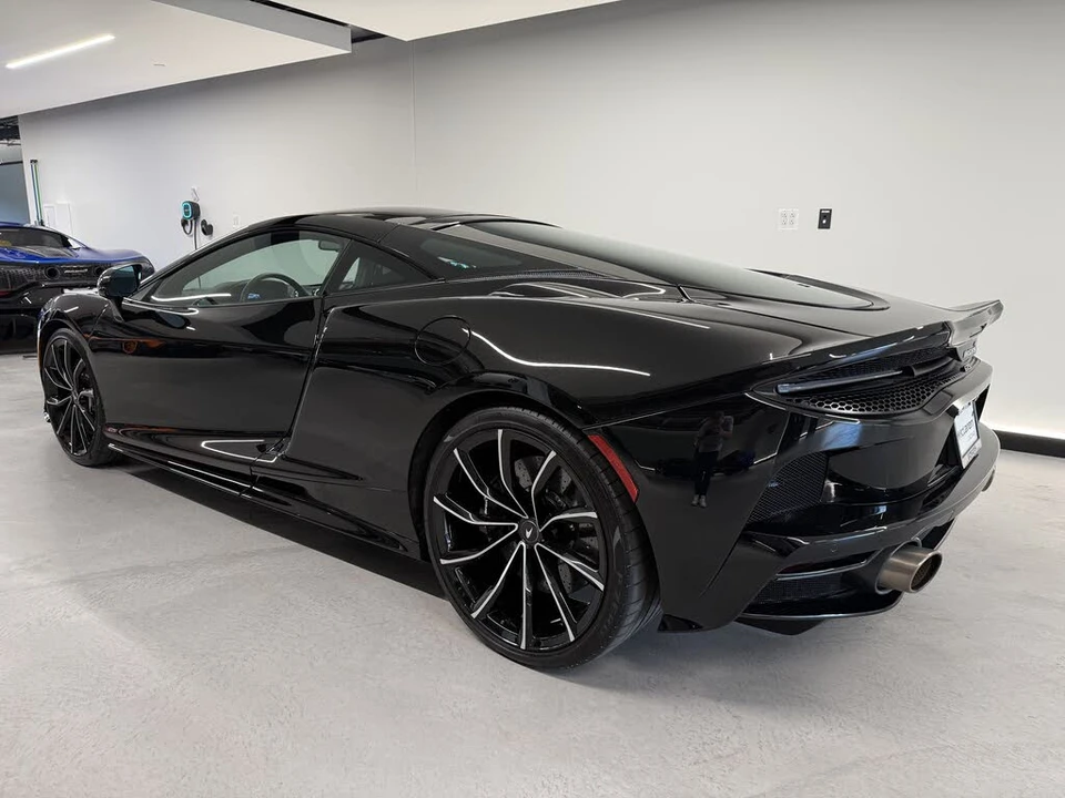 2025 McLaren GT - Image 3 of 16
