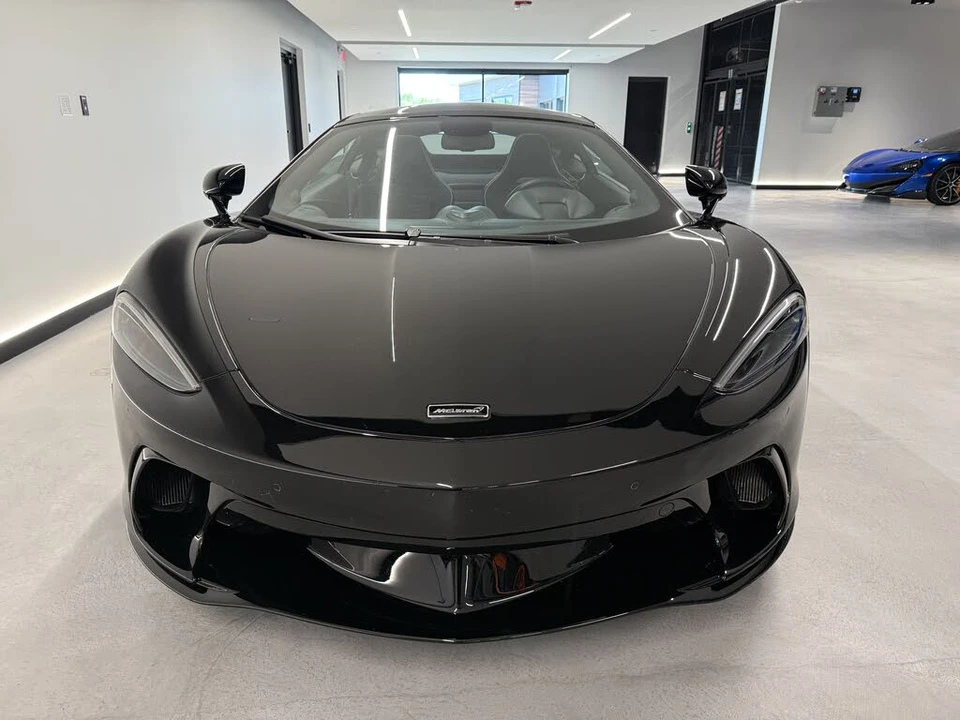 2025 McLaren GT - Image 9 of 16