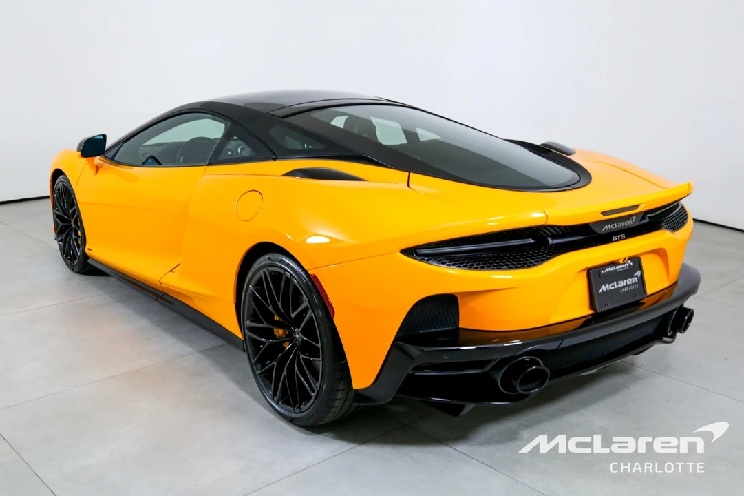 2025 McLaren GT - Image 6 of 12