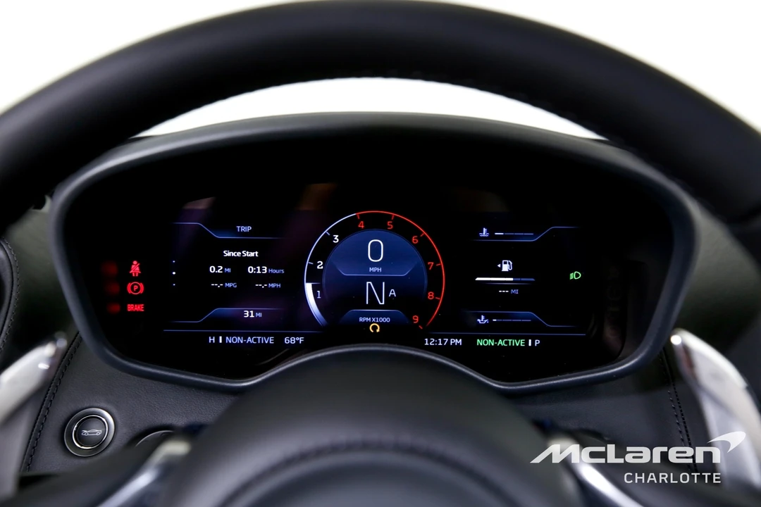 2025 McLaren GT - Image 13 of 21