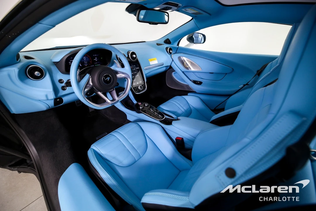 2025 McLaren GT - Image 13 of 21