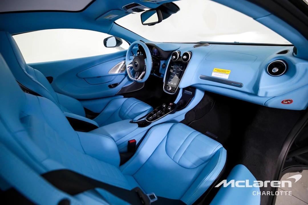 2025 McLaren GT - Image 21 of 21