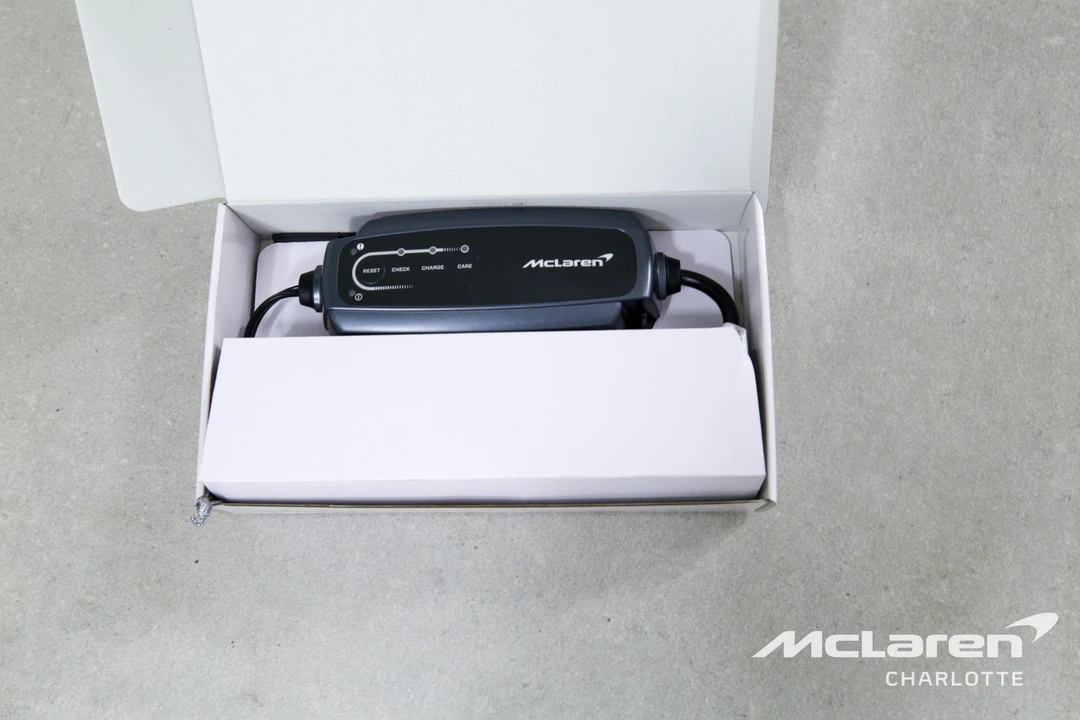 2025 McLaren GT - Image 24 of 31