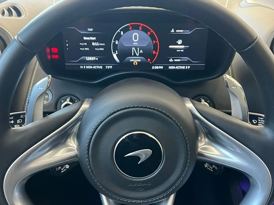 2025 McLaren GT - Image 19 of 31
