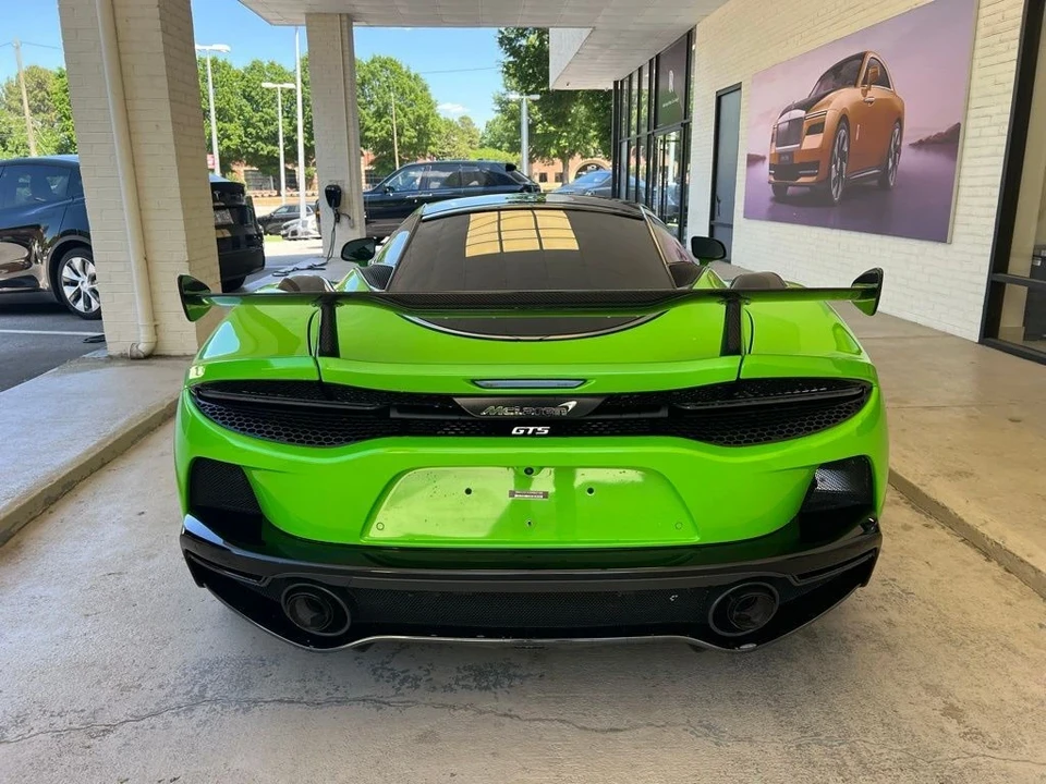 2025 McLaren GT - Image 6 of 31