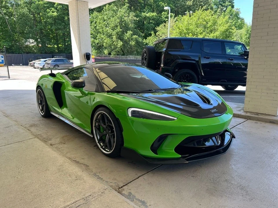 2025 McLaren GT - Image 3 of 31