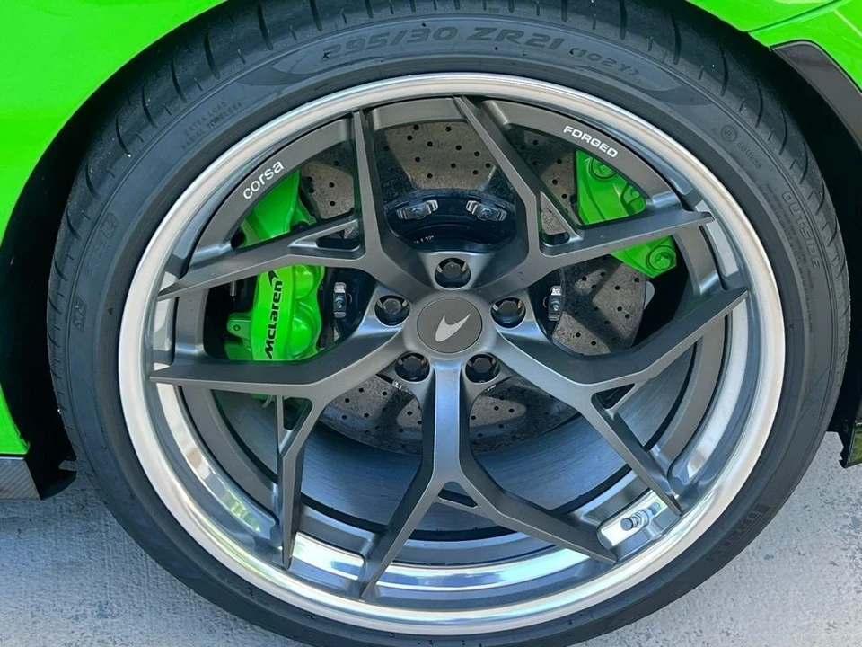 2025 McLaren GT - Image 28 of 31