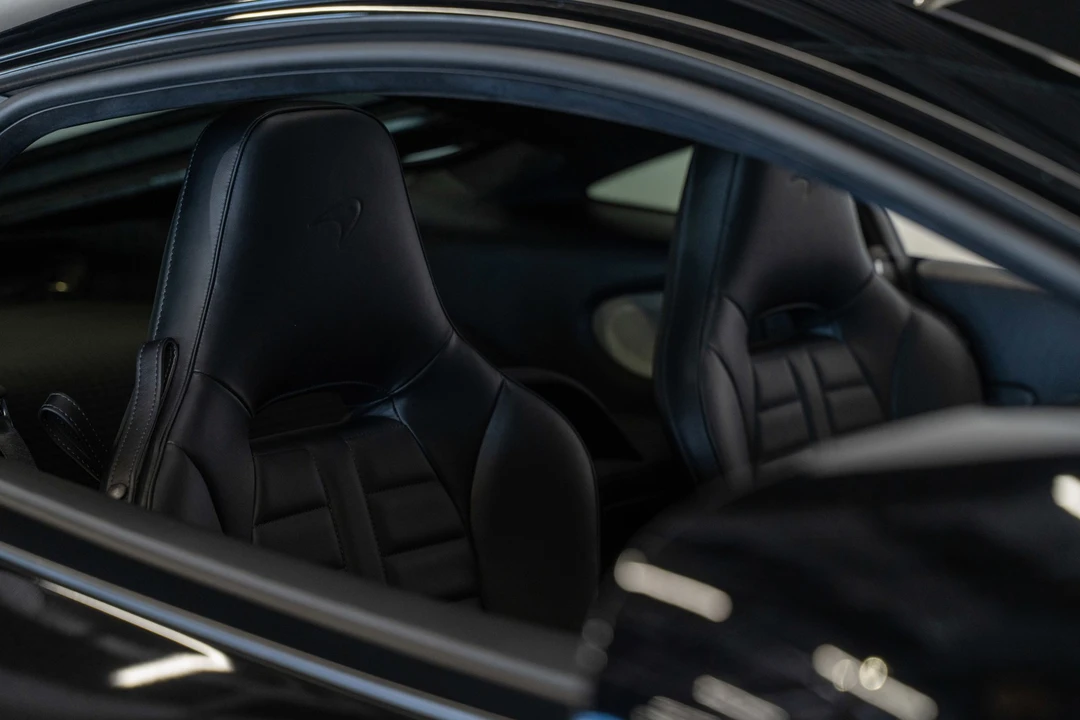 2025 McLaren GT - Image 18 of 31