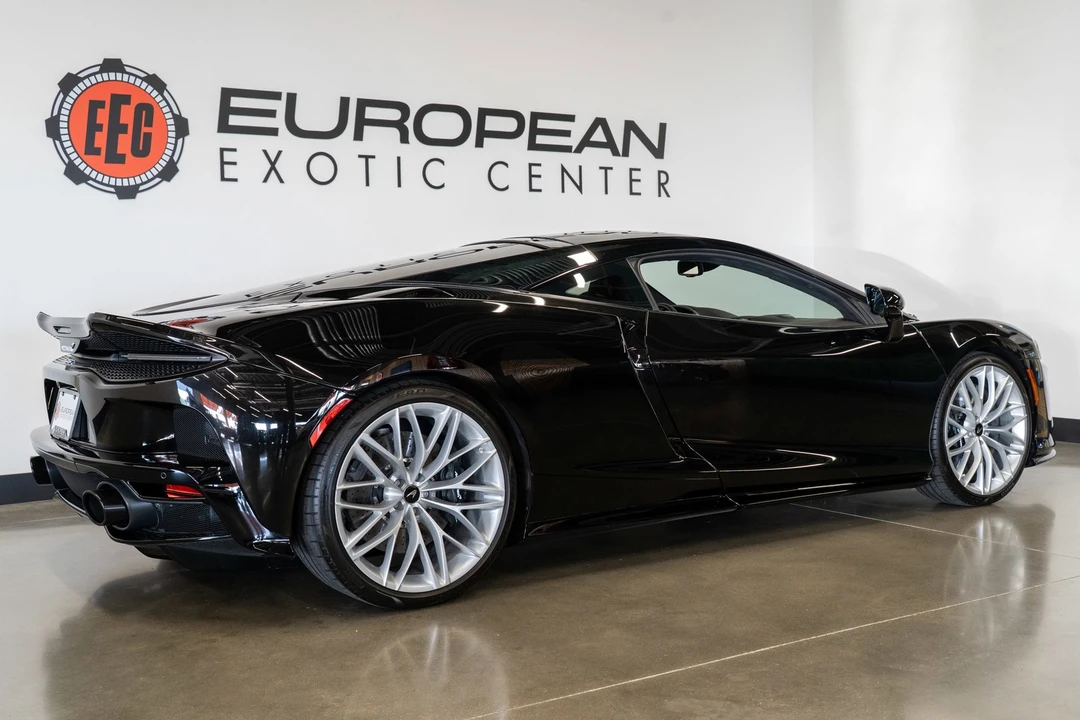 2025 McLaren GT - Image 22 of 31