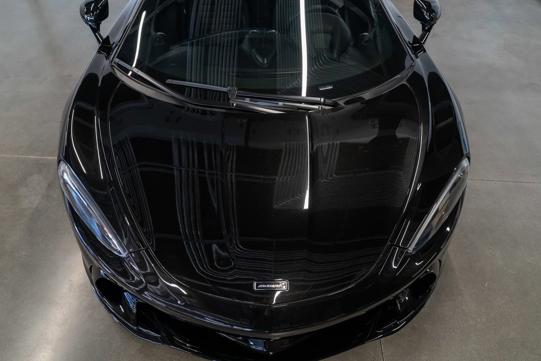 2025 McLaren GT - Image 16 of 31