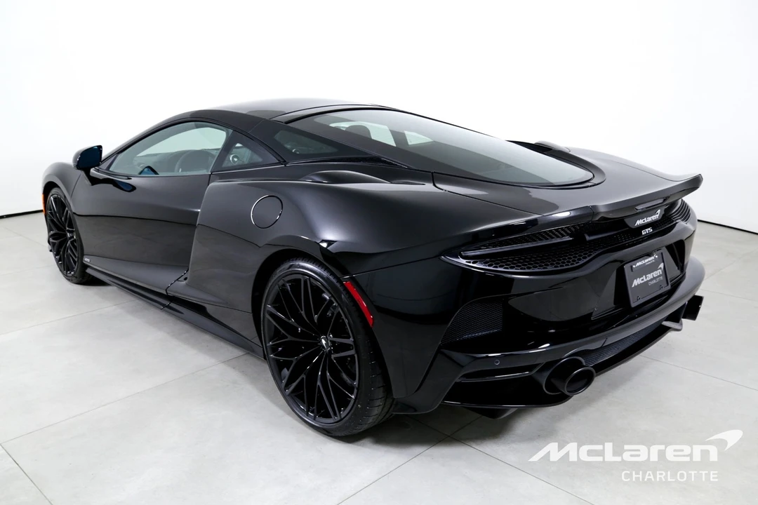 2025 McLaren GT - Image 7 of 31