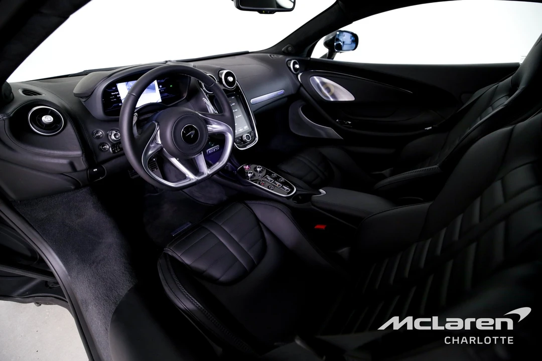 2025 McLaren GT - Image 13 of 31