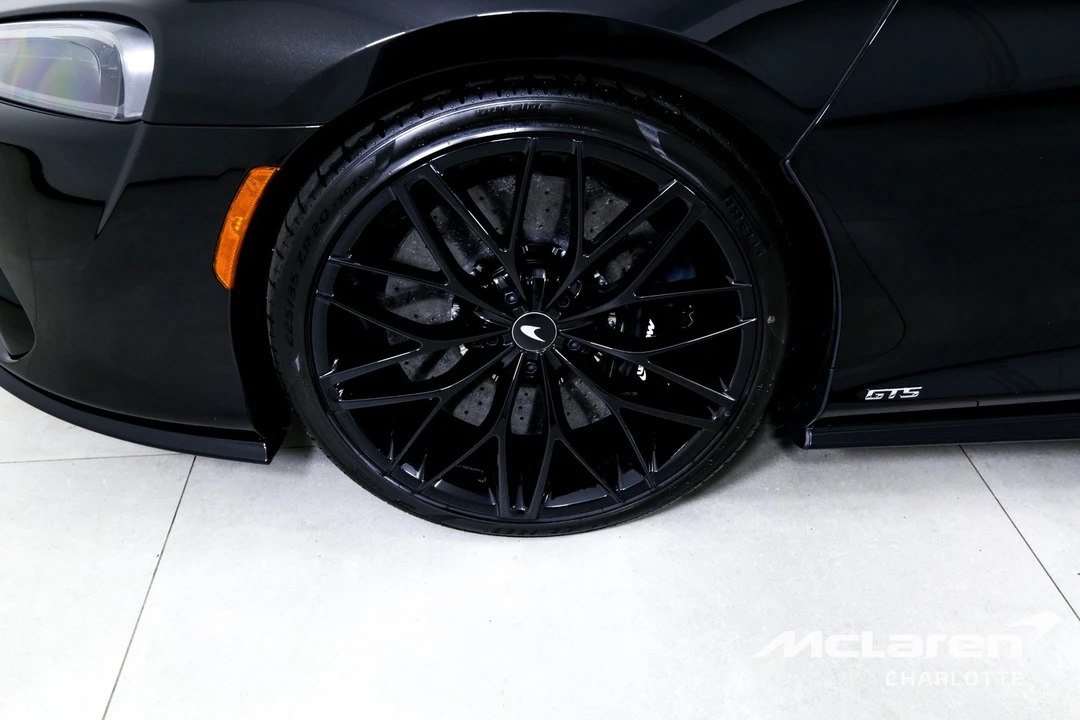 2025 McLaren GT - Image 27 of 31