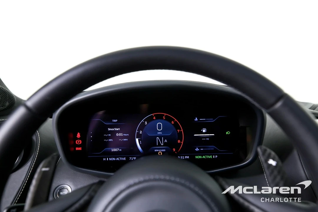 2025 McLaren GT - Image 14 of 21