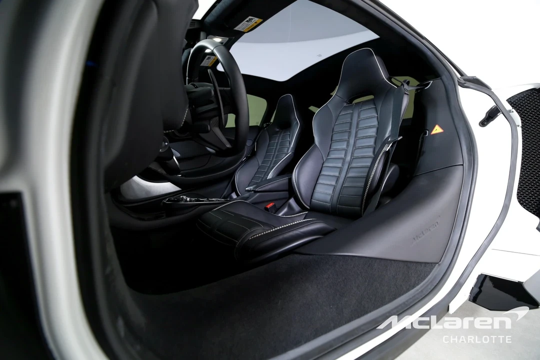 2025 McLaren GT - Image 12 of 12